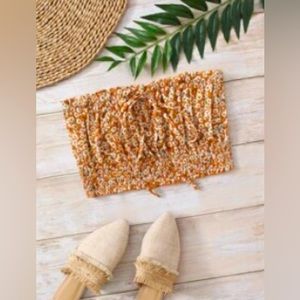 Short tube top edging with floral daisy gather